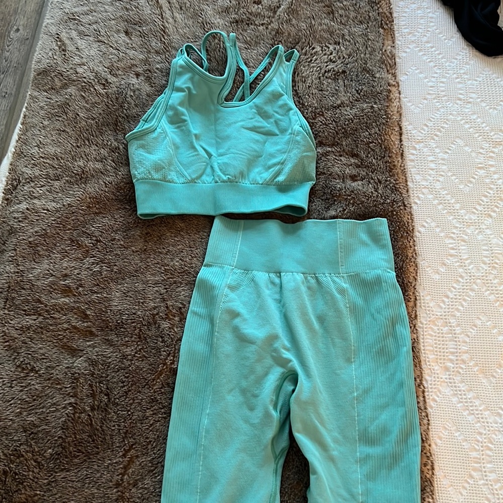 Gymshark Teal Set